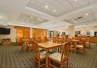 фото отеля Wingate by Wyndham Raleigh
