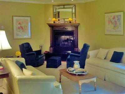 фото отеля Silver Service Inn Bed & Breakfast