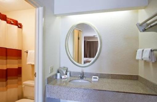 фото отеля Red Roof Inn - Richmond South