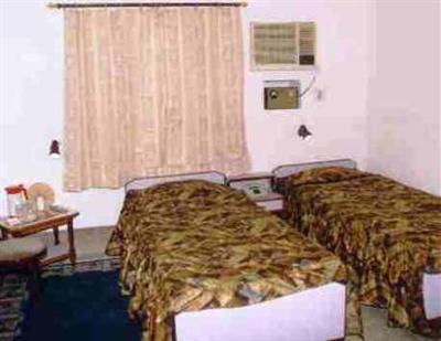 фото отеля Radiant YMCA Tourist Hostel