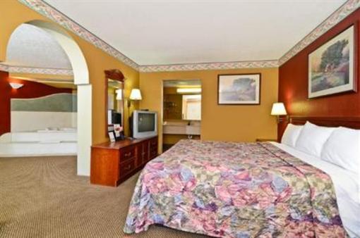 фото отеля Americas Best Value Inn-Indy East
