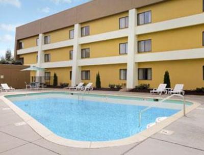 фото отеля Clarion Inn & Suites Knoxville