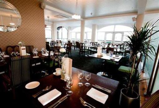 фото отеля Boathouse Hotel and Restaurant