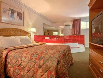 фото отеля Days Inn & Suites Auburn