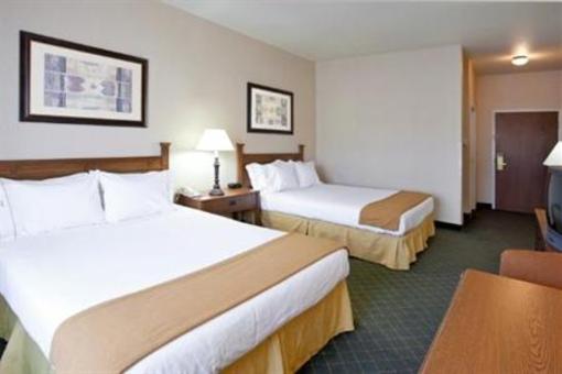 фото отеля Holiday Inn Express Logan