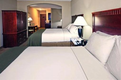 фото отеля Holiday Inn Express Shawnee I-40