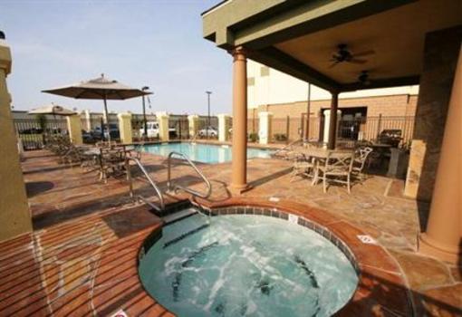 фото отеля Holiday Inn Express Shawnee I-40