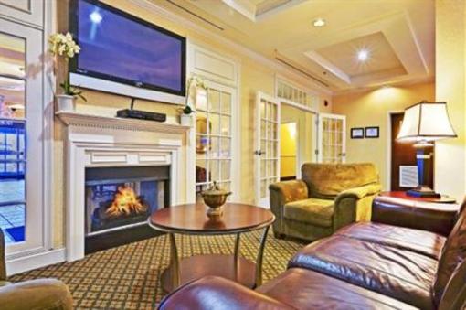 фото отеля Holiday Inn Express Hotel & Suites Dyersburg