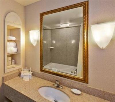 фото отеля Holiday Inn Express Hotel & Suites Dyersburg