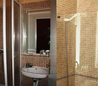 фото отеля Hostal Hispalense Madrid
