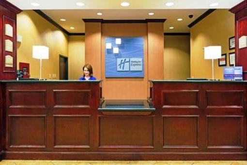 фото отеля Holiday Inn Express Hotel & Suites Athens (Texas)