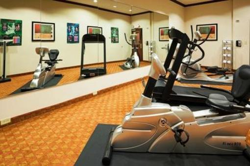 фото отеля Holiday Inn Express Hotel & Suites Athens (Texas)