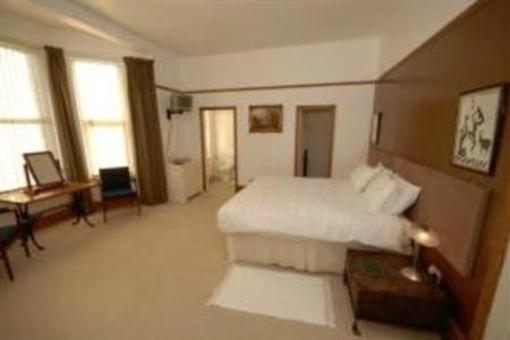 фото отеля Holly House Bed and Breakfast Liverpool