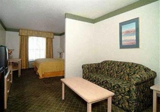 фото отеля Quality Inn & Suites Albuquerque