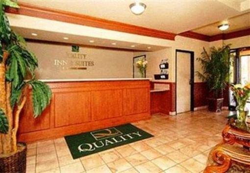 фото отеля Quality Inn & Suites Albuquerque