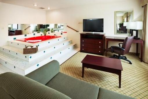 фото отеля Holiday Inn Express Abingdon (Virginia)