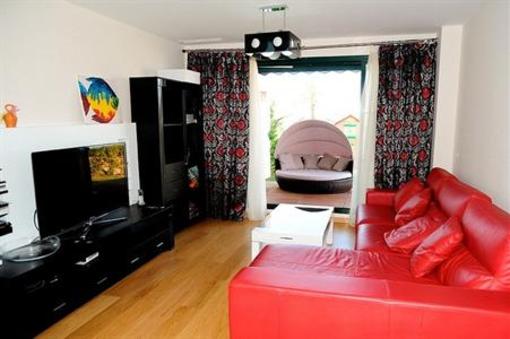 фото отеля Apartamentos Roin World