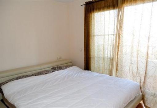 фото отеля Apartamentos Roin World