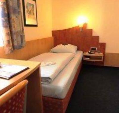фото отеля Das Kleine Stadthotel Ratingen