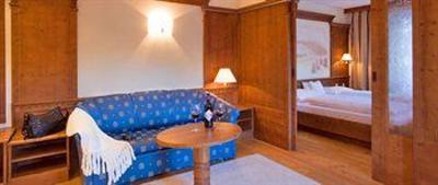 фото отеля Hotel Corona San Vigilio di Marebbe