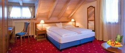 фото отеля Hotel Corona San Vigilio di Marebbe