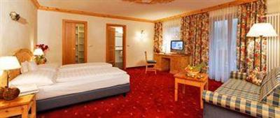 фото отеля Hotel Corona San Vigilio di Marebbe