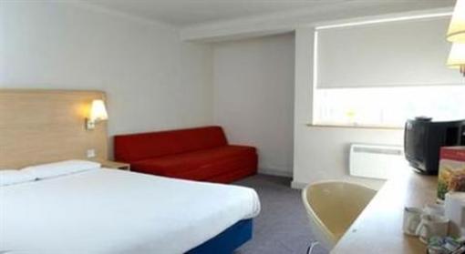 фото отеля Travelodge Hotel Luton