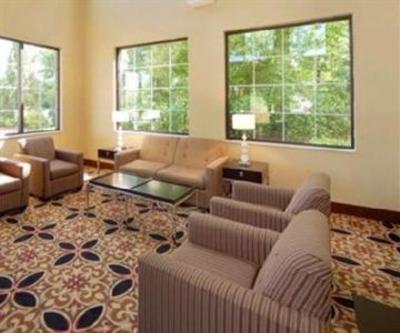 фото отеля Comfort Suites Gwinnett Place