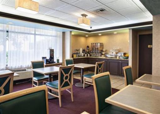 фото отеля Quality Inn Boca Raton