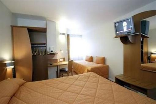 фото отеля Kyriad Rennes Nord Hotel