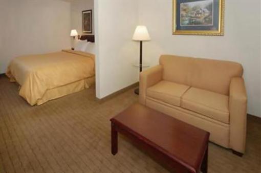 фото отеля Comfort Suites Lawrenceville