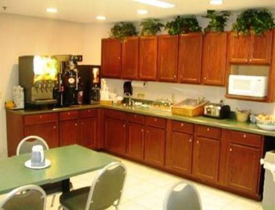 фото отеля GuestHouse Inn Auburn (Washington)