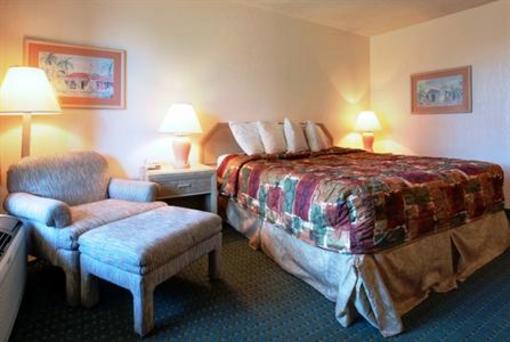 фото отеля Americas Best Value Inn & Suites Pensacola