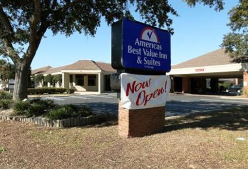 фото отеля Americas Best Value Inn & Suites Pensacola