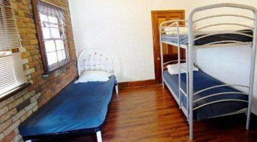 фото отеля Valley Verandas Friendly Backpackers