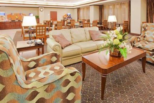 фото отеля Holiday Inn Express Hotel & Suites Seguin