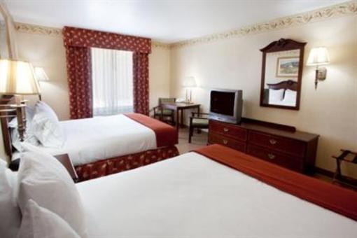 фото отеля Holiday Inn Express - Sumter