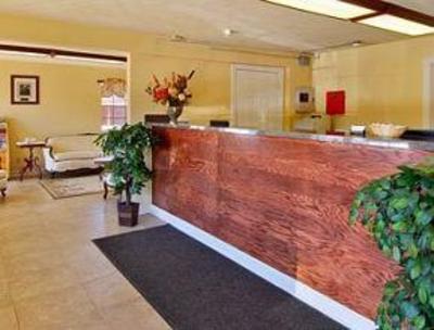 фото отеля Super 8 Motel Whites Creek Nashville