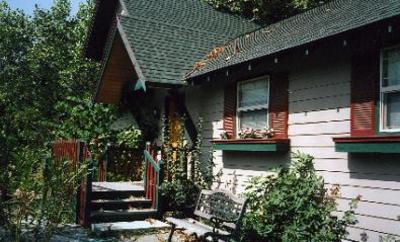 фото отеля Sequoia Riverfront Cabins