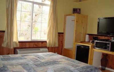 фото отеля Sequoia Riverfront Cabins