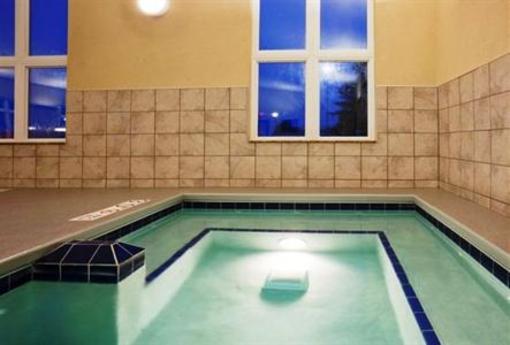фото отеля Holiday Inn Express Hotel & Suites Antigo