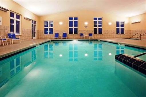 фото отеля Holiday Inn Express Hotel & Suites Antigo