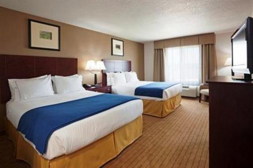 фото отеля Holiday Inn Express Hotel & Suites Antigo