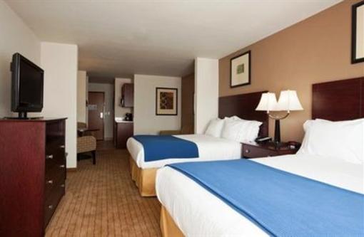 фото отеля Holiday Inn Express Hotel & Suites Antigo