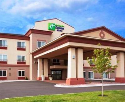 фото отеля Holiday Inn Express Hotel & Suites Antigo