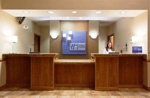 фото отеля Holiday Inn Express Hotel & Suites Antigo