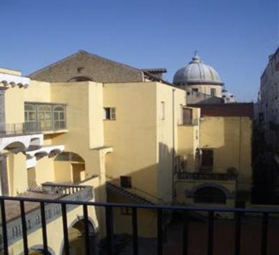 фото отеля Bed & Breakfast Donna Regina Naples