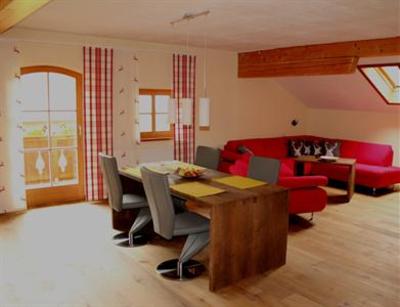 фото отеля Ferienhof Beim Waicher Hotel Ruhpolding