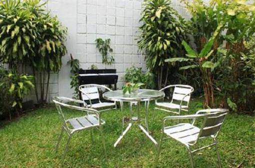 фото отеля In&Basic Hostel Lounge