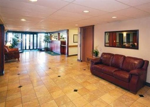 фото отеля Quality Inn & Suites Romulus
